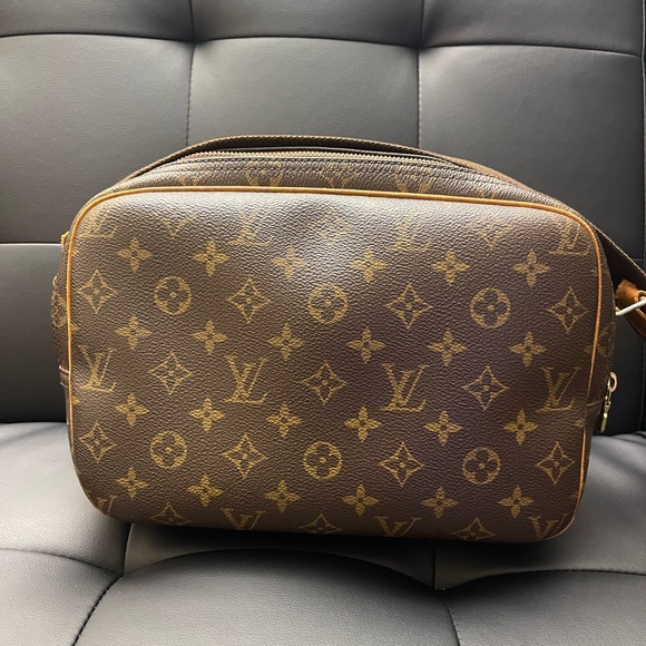 Louis Vuitton Reporter Monogram PM Canvas Crossbody Bag - Picture 2 of 16